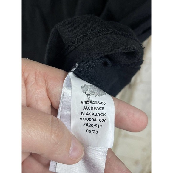 A Nightmare Before Christmas Short Sleeve T-Shirt Black MEDIUM Old Navy - Picture 6 of 10